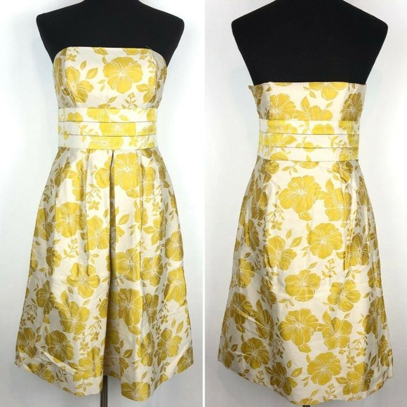 Ann Taylor Dresses & Skirts - Ann Taylor Strapless Gold Jacquard Floral Dress